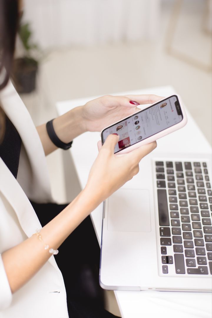 تدوین ریلز و استوری اینستاگرام برای ویو میلیونی